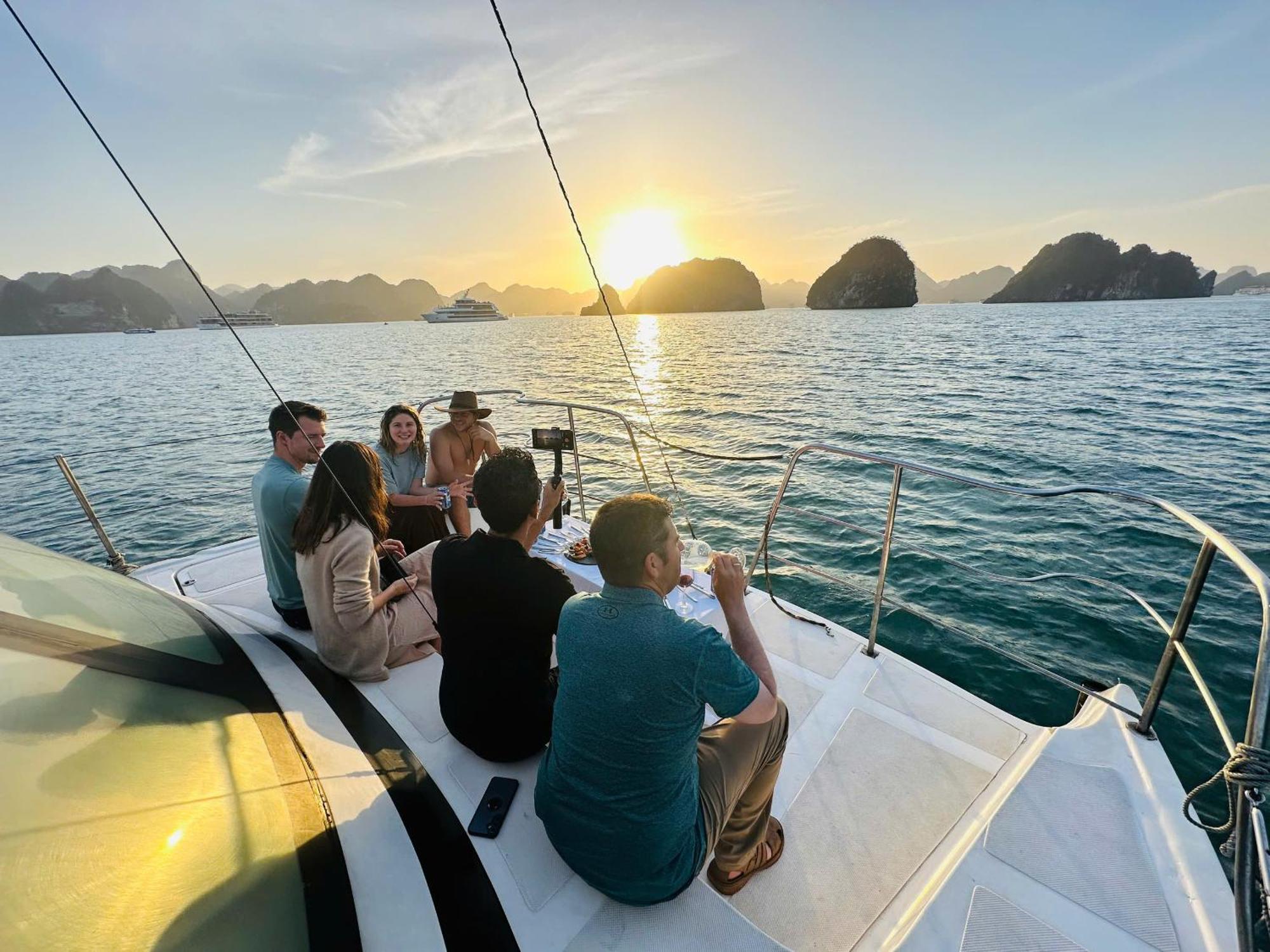 Scarlet Pearl Cruises - Wonder On Lan Ha Bay Ha Long Exterior foto