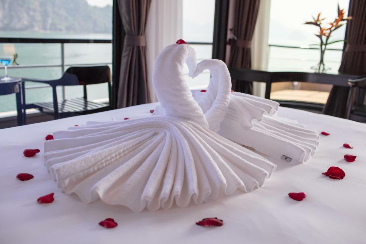 Scarlet Pearl Cruises - Wonder On Lan Ha Bay Ha Long Exterior foto